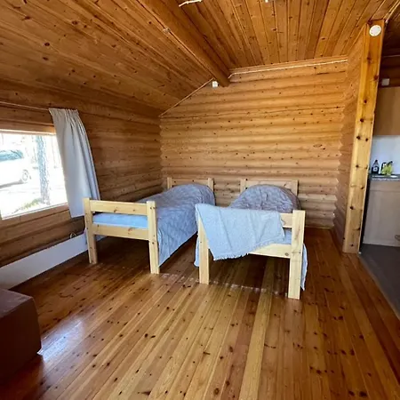 Kolmiloukon Leirintaealue Campingplads *