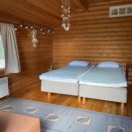 Kolmiloukon Leirintaealue Campingplads *